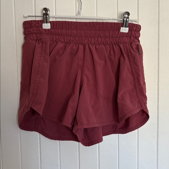 Lululemon size 4 athletic shorts - Picture 1 of 1